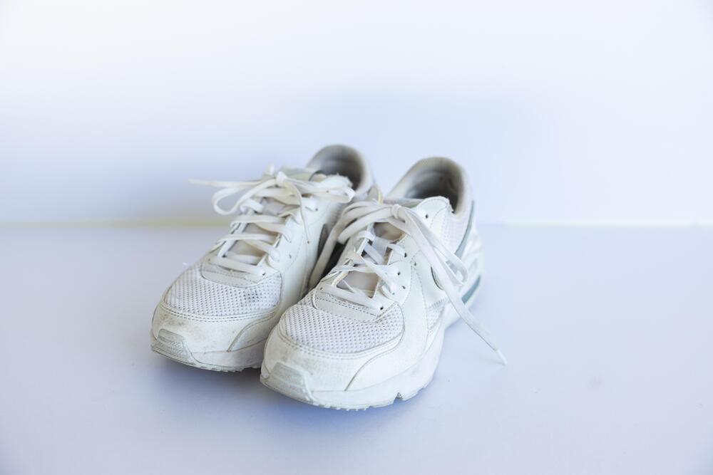 Nike Air Max Shoes Womens Size 6.5 White Iridescent Running DJ6001-100 Sneakers